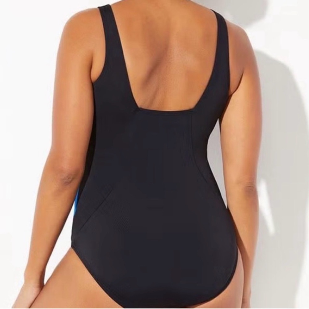 Swimsuits For All Nwt Squareneck Chlorine Resistant One Piece Plus
Size 18 1X - Picture 3 of 5